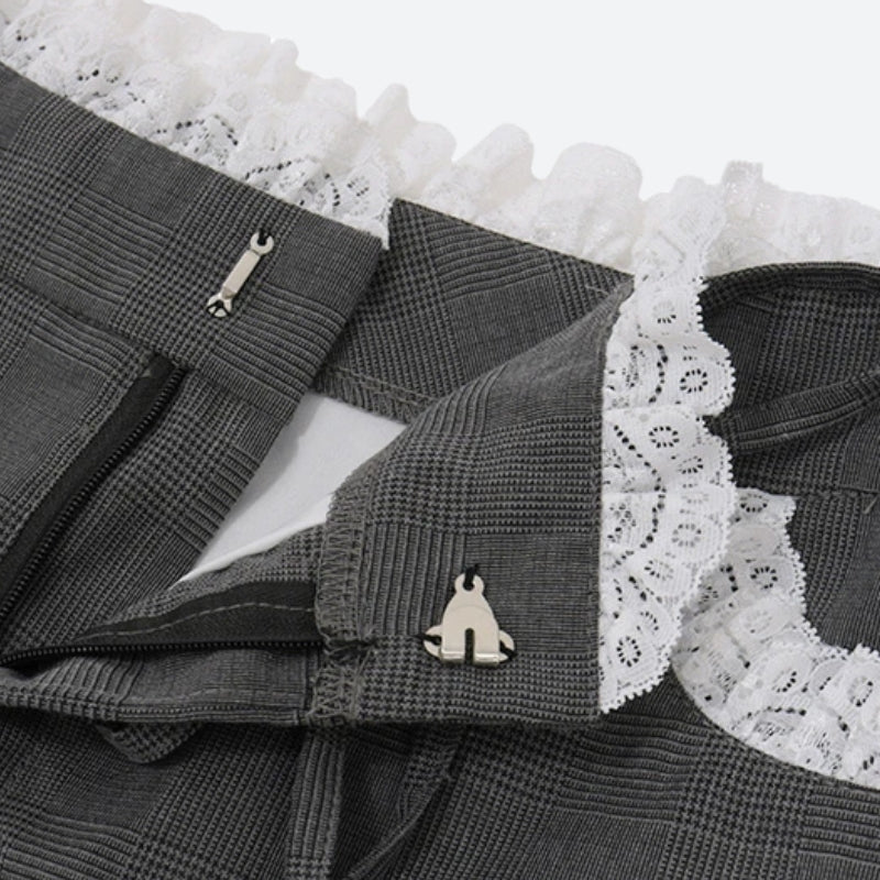 Lace Trim Pleated Mini Skirt